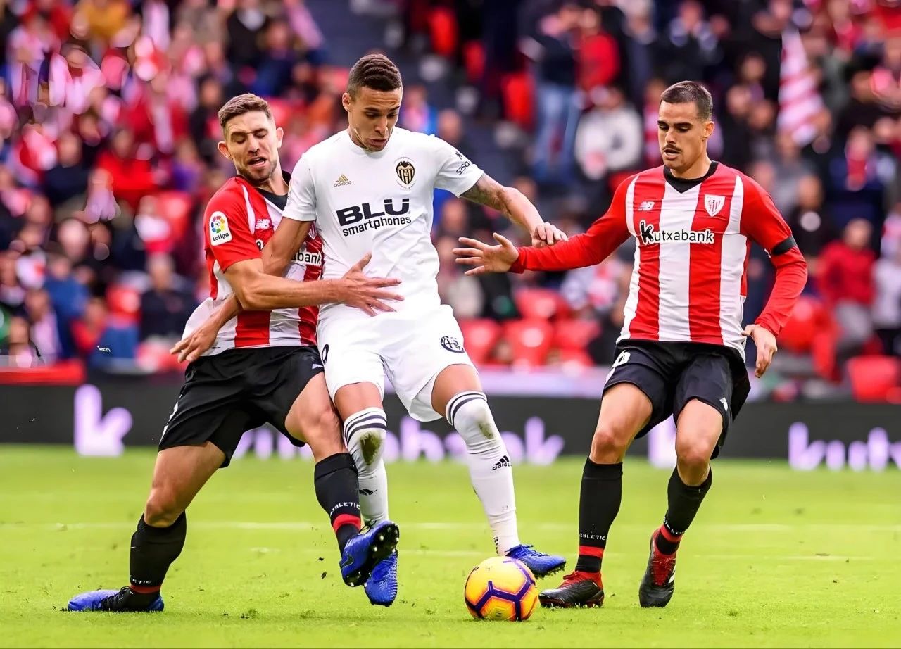 赫罗纳主场失利,陷入困境 赫罗纳主场失利,陷入困境