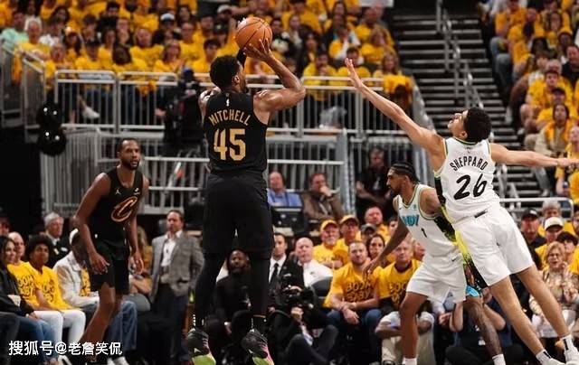 九游体育入口-米切尔一人力挽狂澜，领导球队取得胜利的简单介绍