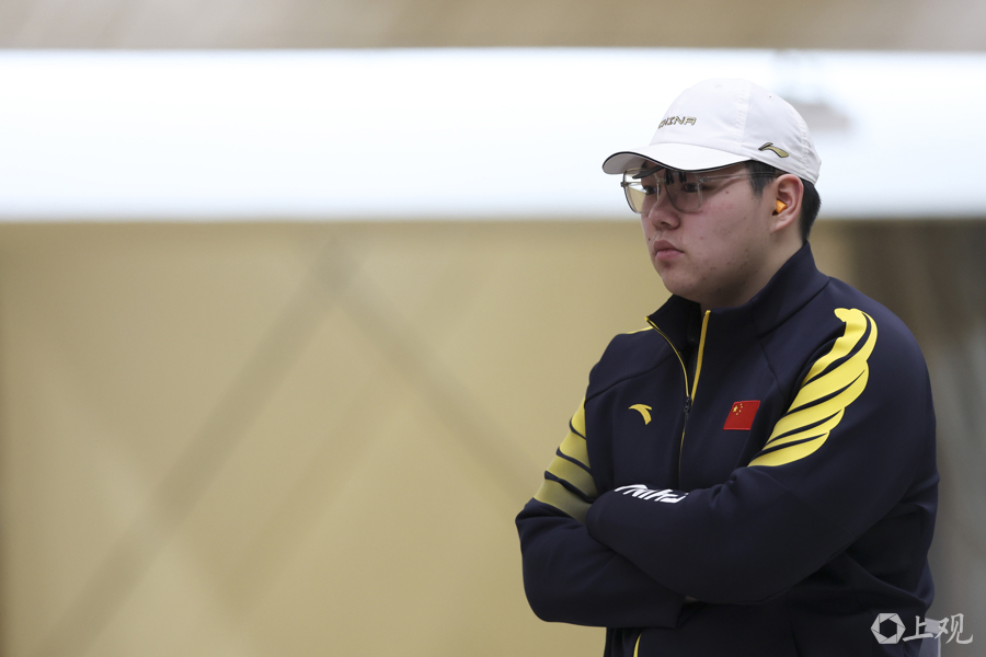 射击选拔赛选手实力对抗，谁能笑到最后的简单介绍