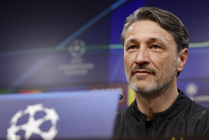 九游体育在线-多特蒙德队主教练赞扬球队精神，力争再创佳绩