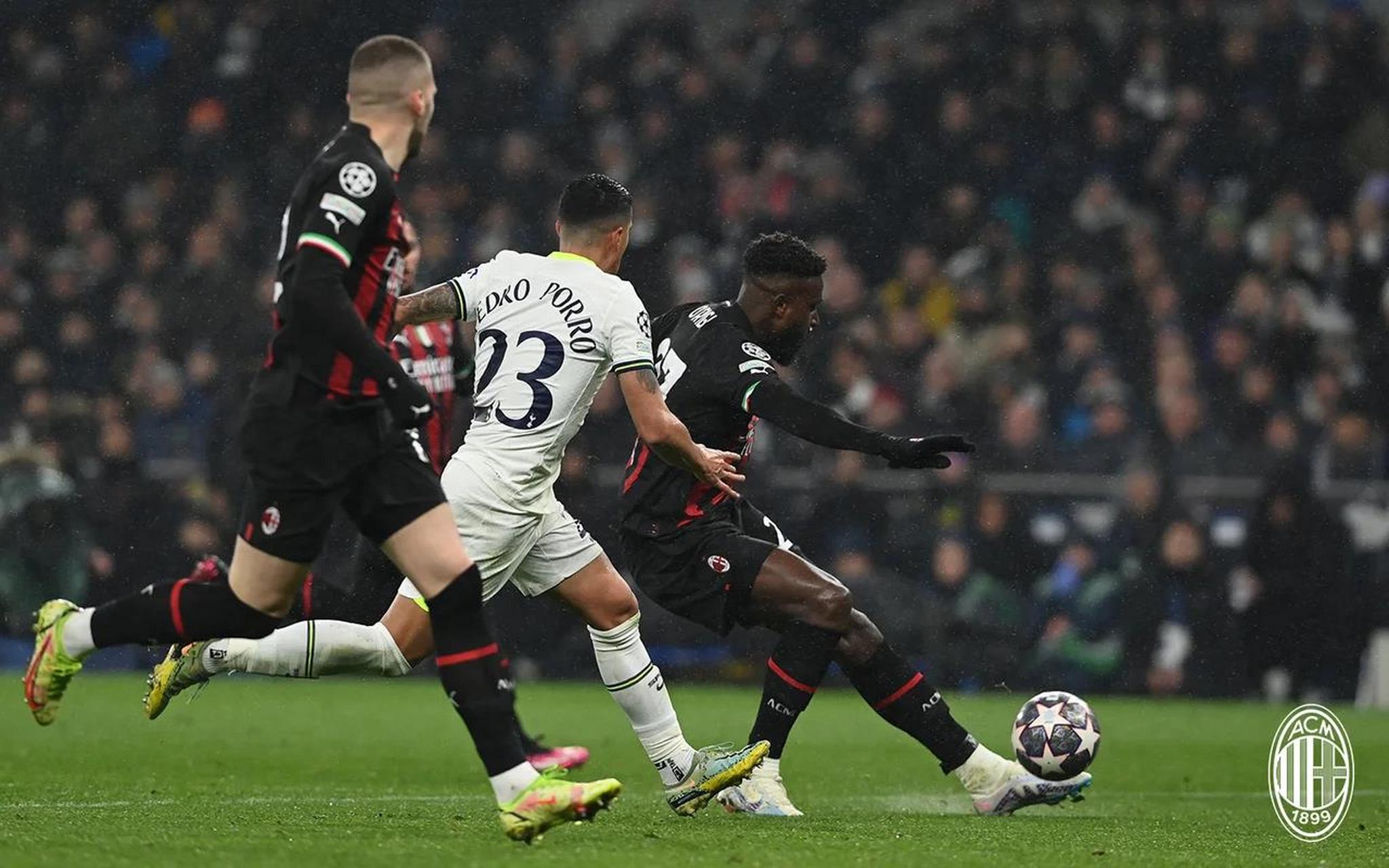 AC米兰战平对手,尴尬失分 AC米兰战平对手,尴尬失分