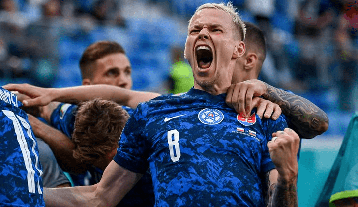 波黑队奋力拼搏,成功进入欧洲杯四强 波黑队奋力拼搏,成功进入欧洲杯四强