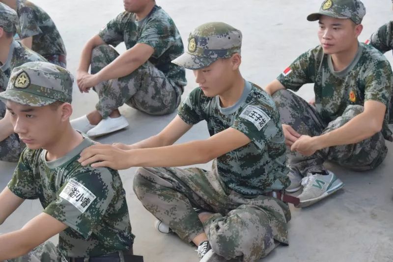 包含美国队再次登上巅峰,蓄势待发的词条 包含美国队再次登上巅峰,蓄势待发的词条