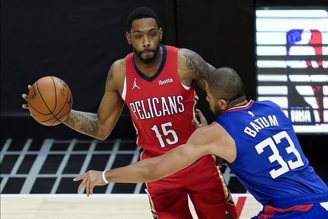 九游体育入口-鹈鹕队交易活跃，球队内外援互动频频，备战新赛季的简单介绍