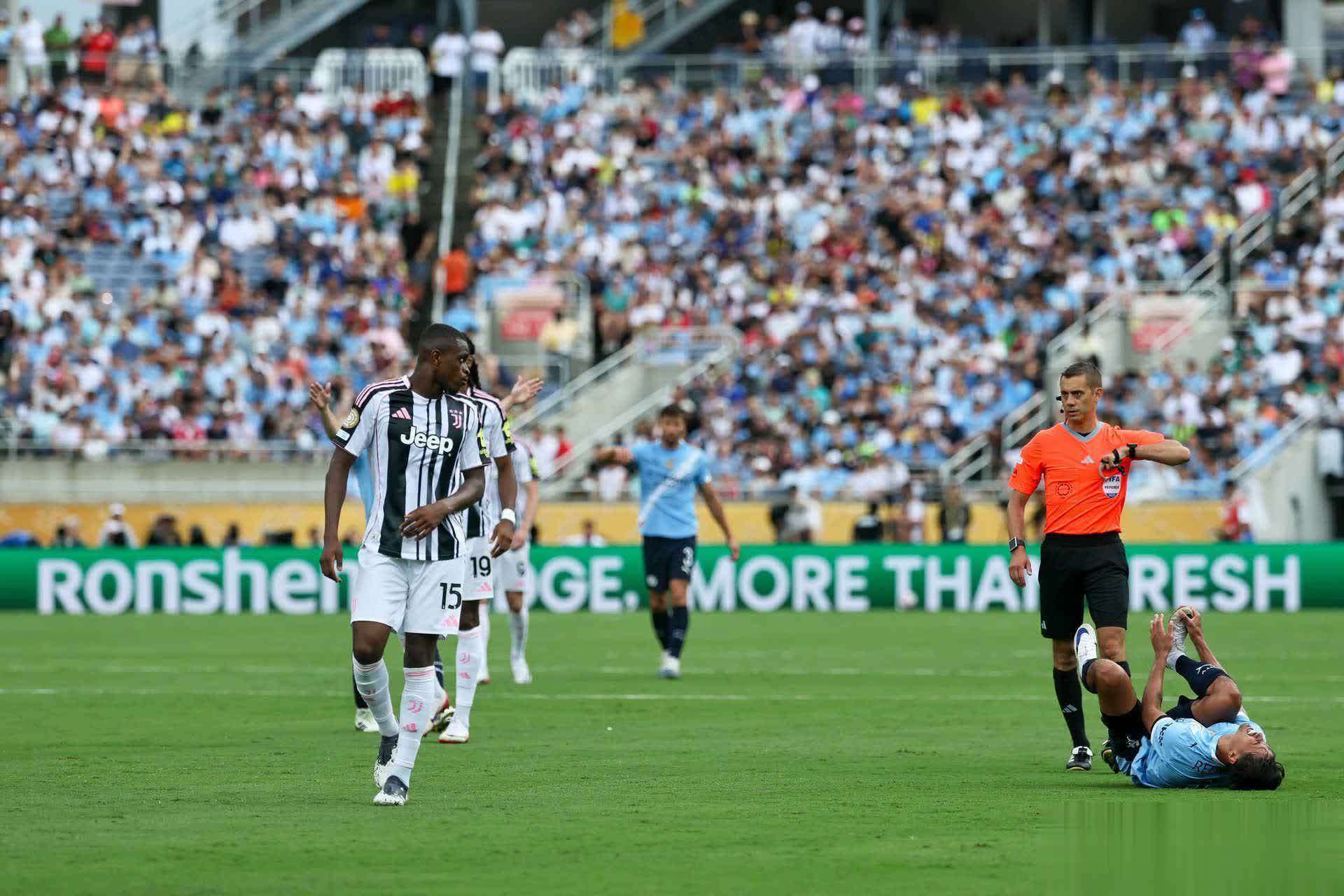 包含尤文图斯傲视群雄,欧冠冠军诞生在望的词条 包含尤文图斯傲视群雄,欧冠冠军诞生在望的词条