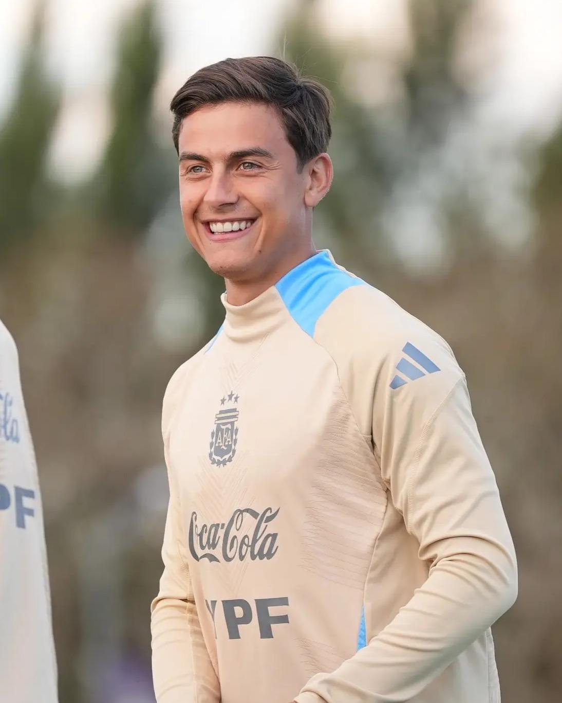 球队输球后破天荒换帅,教练能否扭转颓势? 球队输球后破天荒换帅,教练能否扭转颓势?