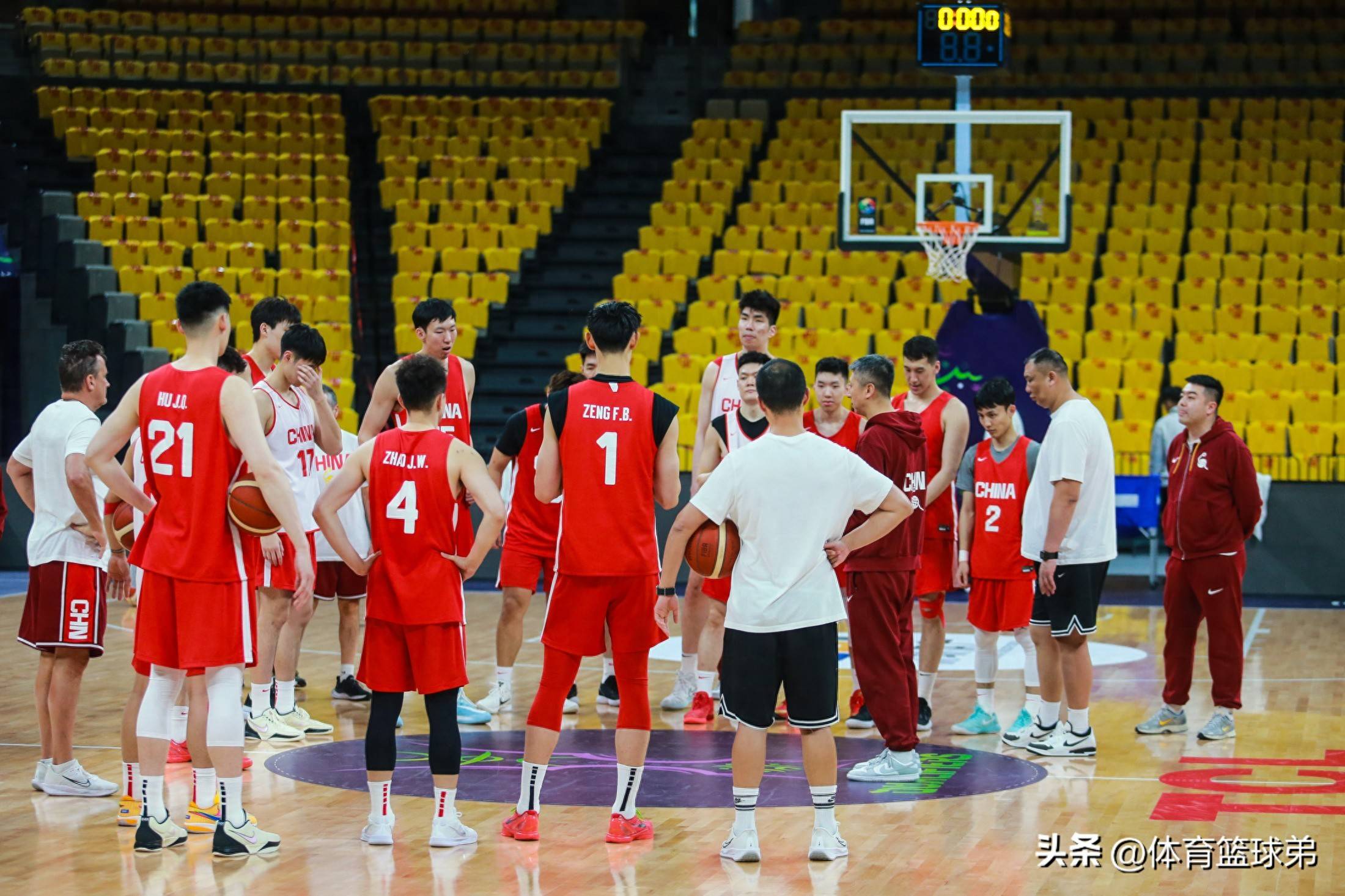男篮联赛新一季即将拉开帷幕，球迷翘首期待的简单介绍