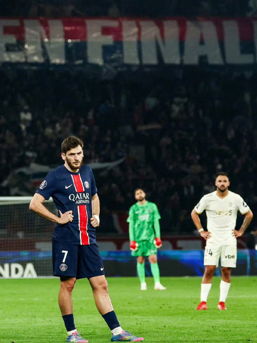 巴黎圣日耳曼惨遭溃败,遭受重创 巴黎圣日耳曼惨遭溃败,遭受重创