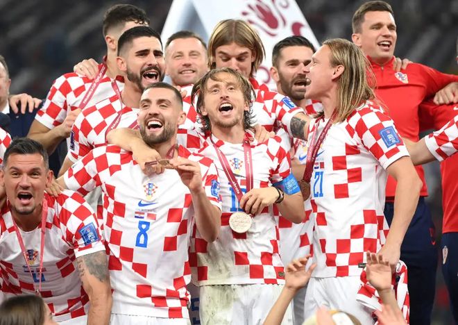 克罗地亚队主场战胜对手,重返小组前四 克罗地亚队主场战胜对手,重返小组前四