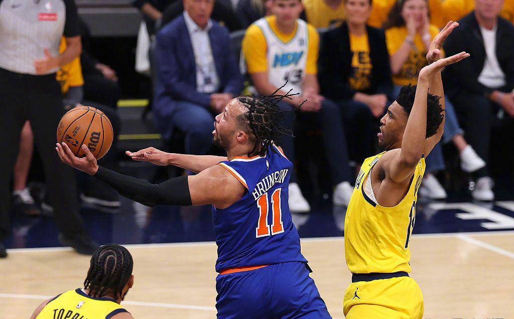 包含森林狼险胜马刺，唐斯贡献全场分率队逆转胜利的词条