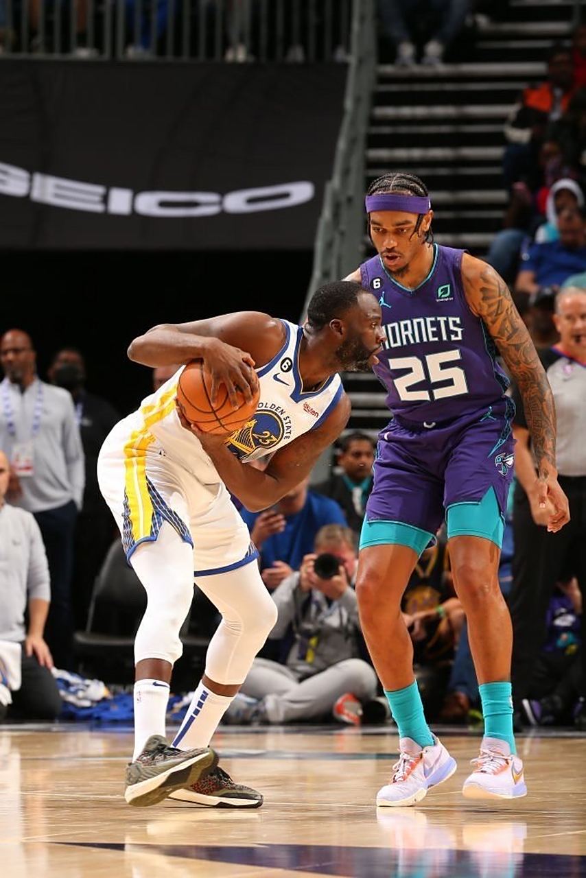 -黄蜂客场输球，主教练表达失望的简单介绍