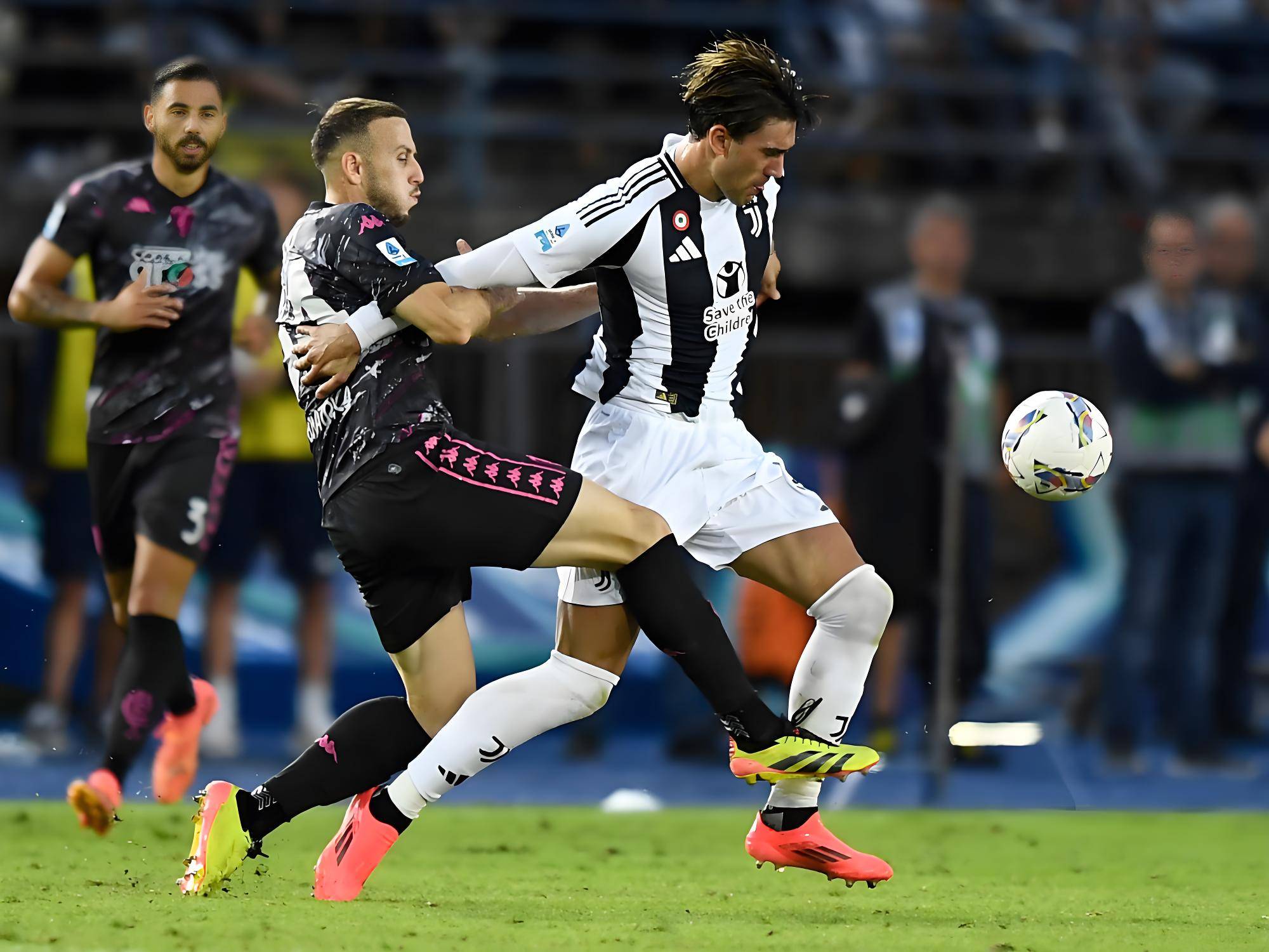 尤文图斯在欧冠比赛中逆转局势 尤文图斯在欧冠比赛中逆转局势