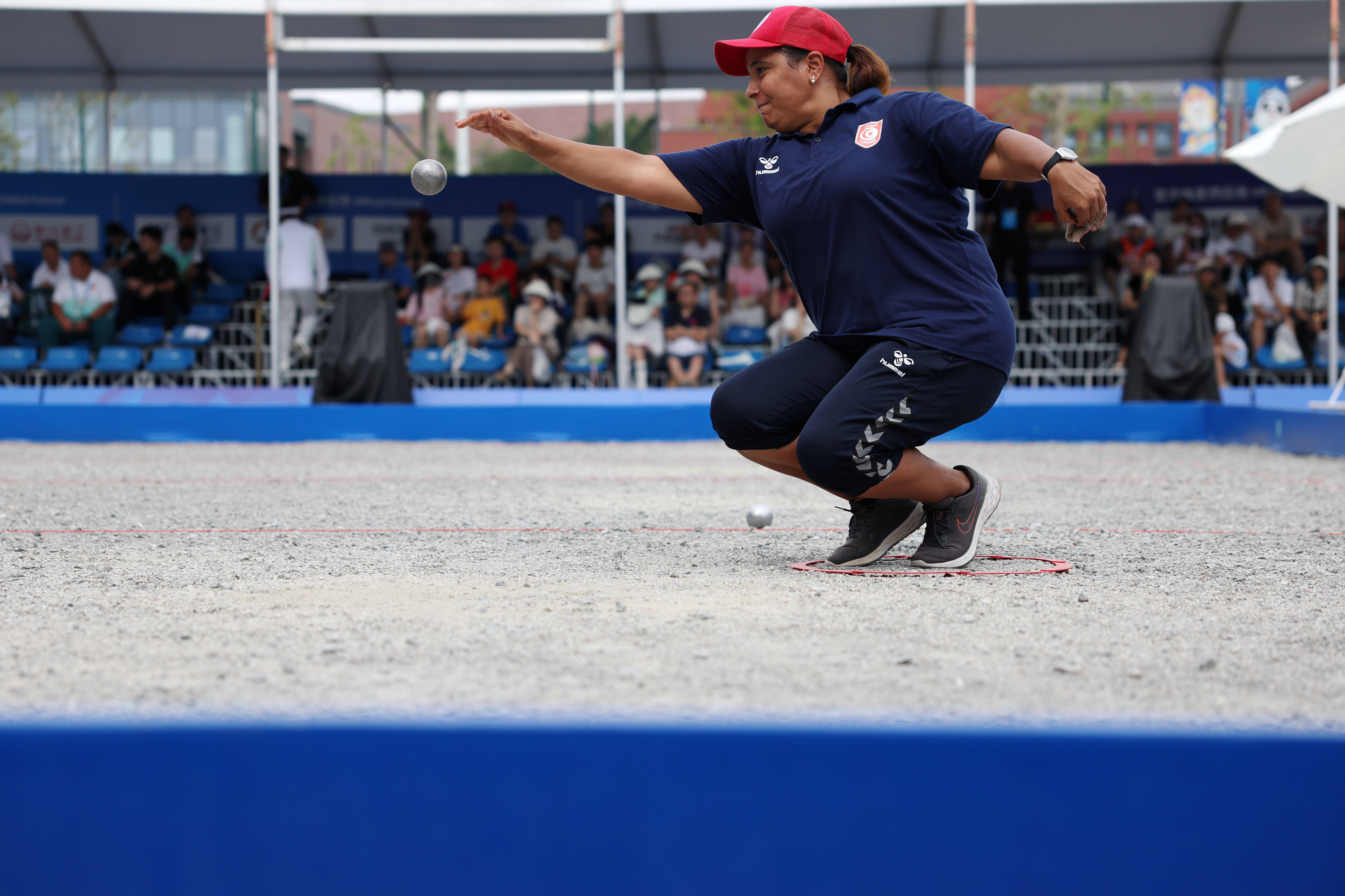 九游体育在线-突尼斯游泳选手夺得个人金牌